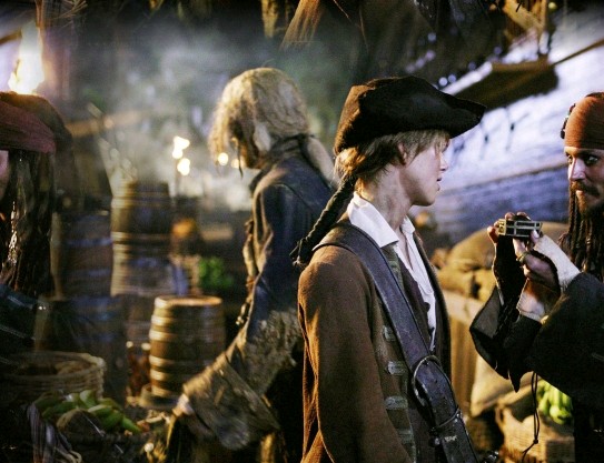 Jack Sparrow, Elizabeth Swann & Norrington 9b